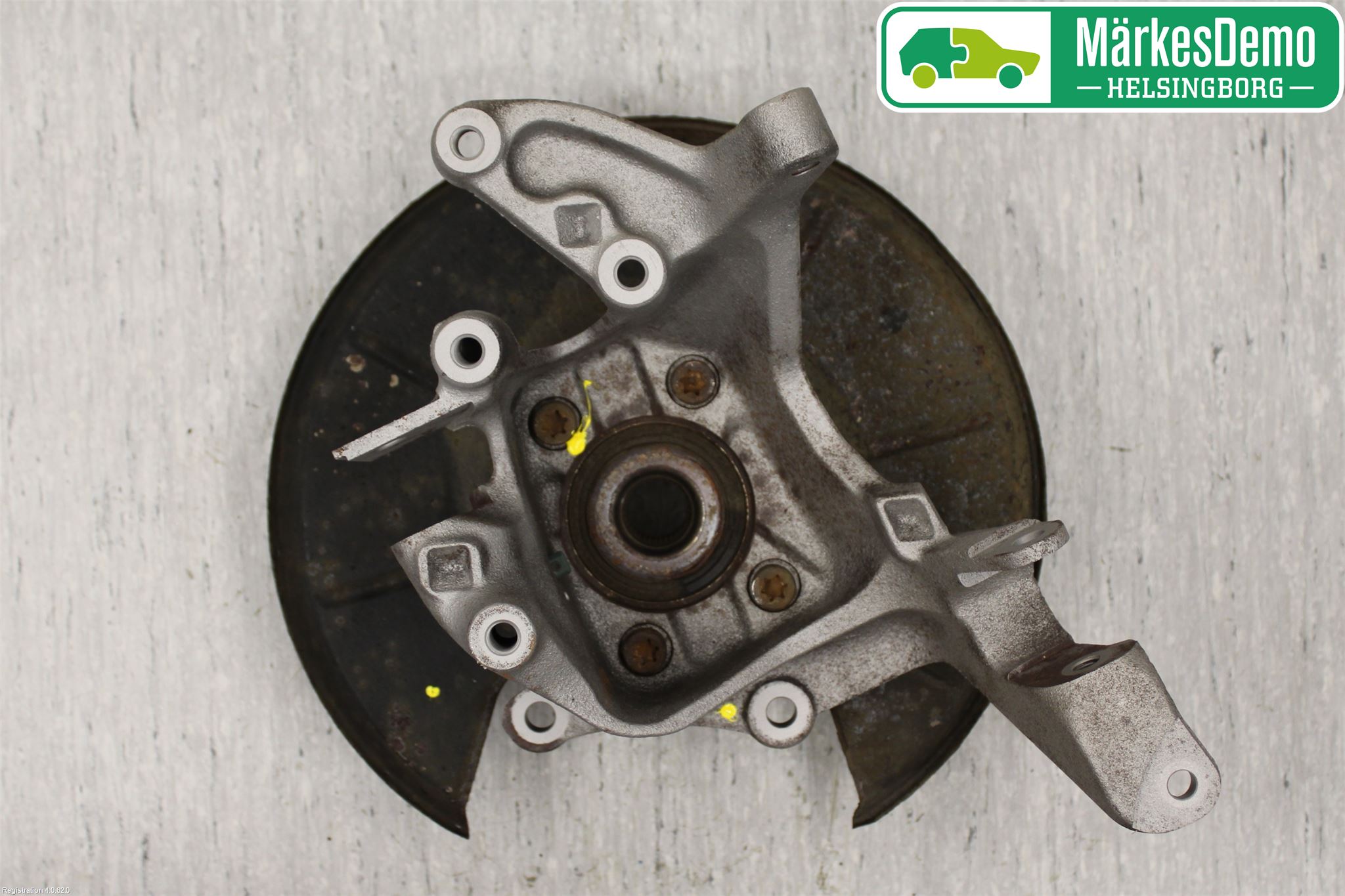 Ford KUGA 08-12 Spindel Vb