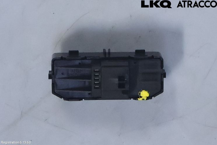 Volvo XC40/RECHARGE 18- Bryter Seteminne