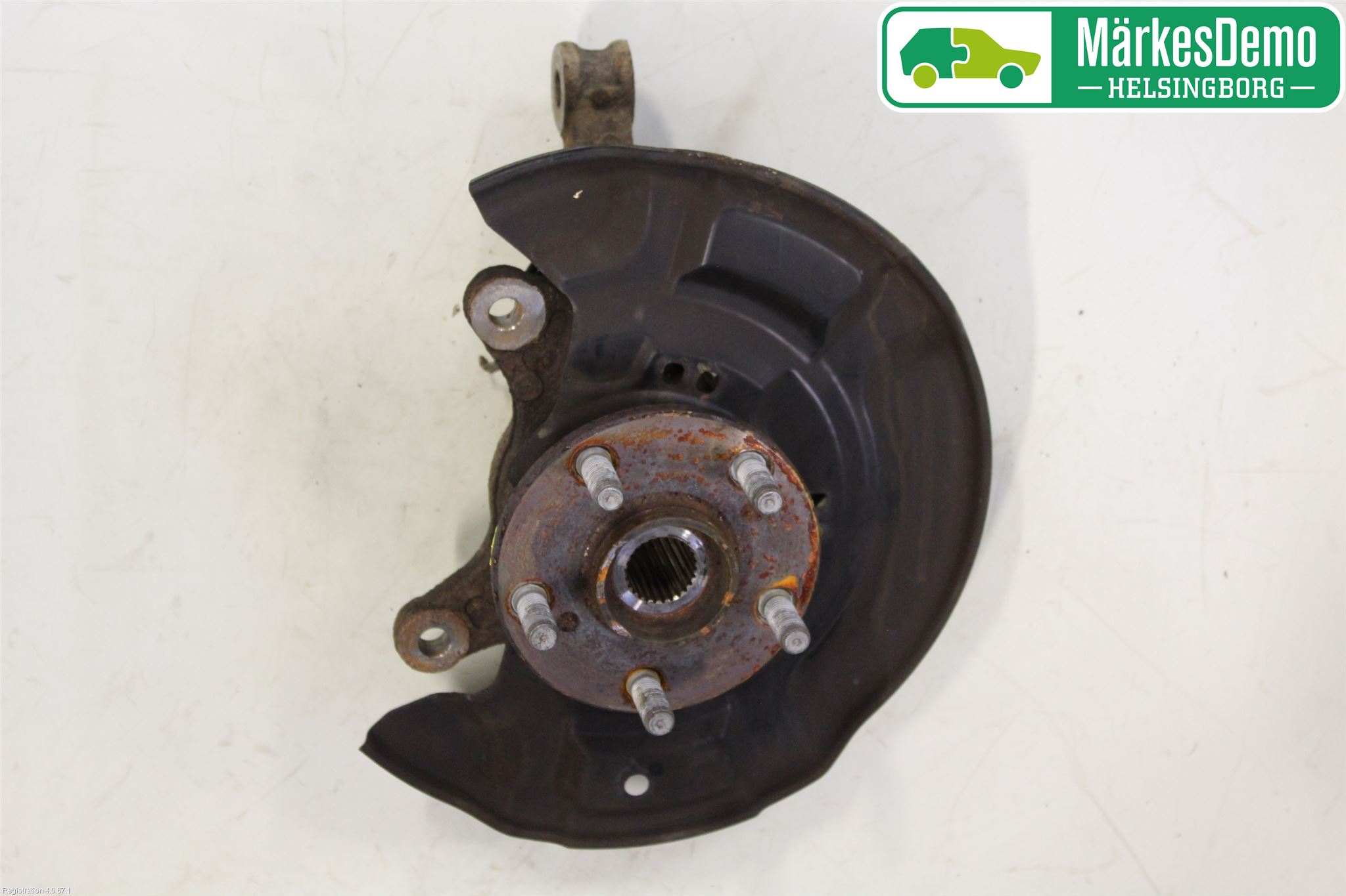 Toyota VERSO-S 11-16 Spindel Vf