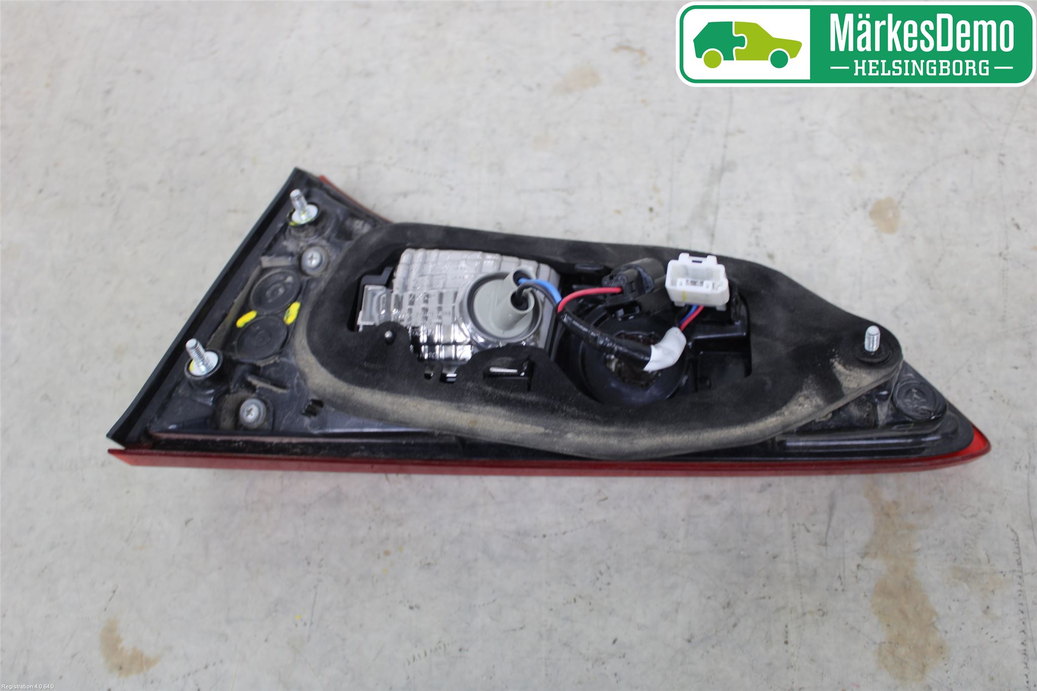 Toyota YARIS XP130 15-20 Baklykt Venstre  På Luke(Indre