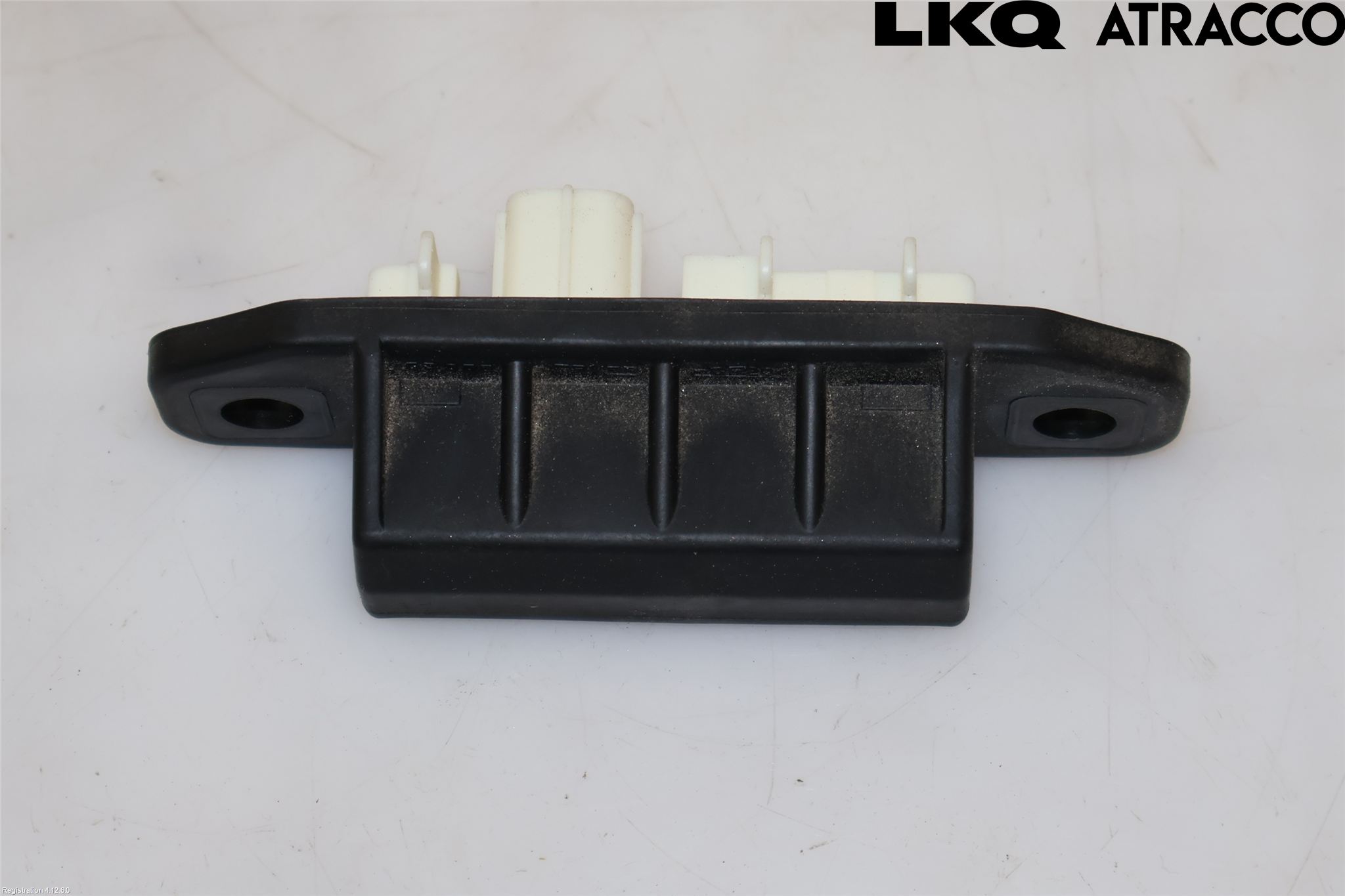 Toyota YARIS XP21 20- Bakluke Handtak Ytre