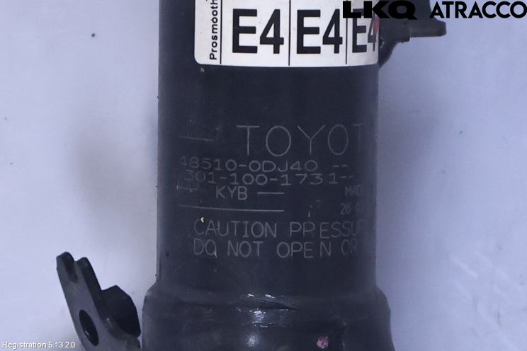 Toyota YARIS XP21 20- Fjærbein Foran Høyre