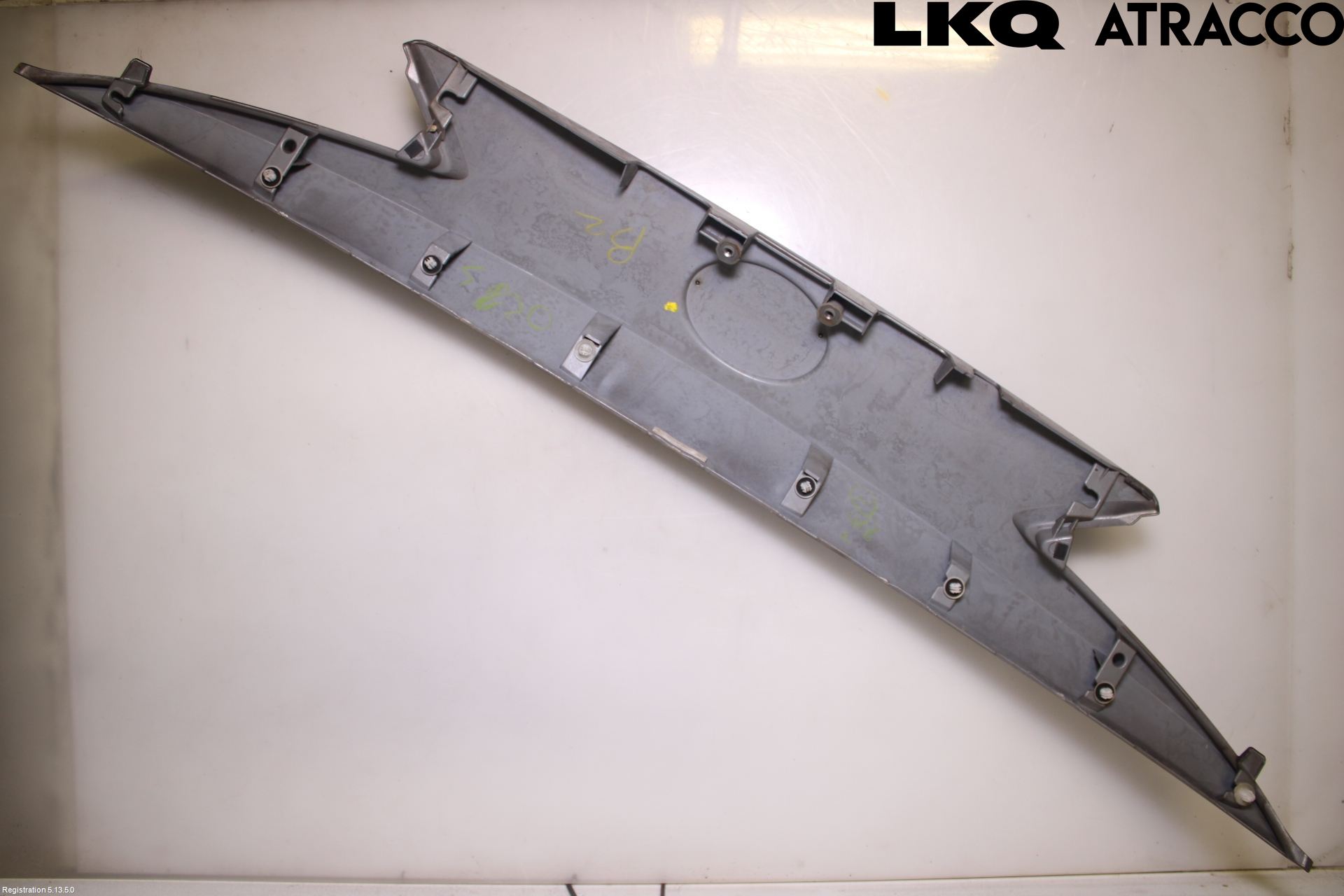 Toyota AURIS 13-19 Refleksplate - Skiltplate