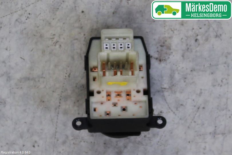 Kia RIO 12-16 Bryter Speil