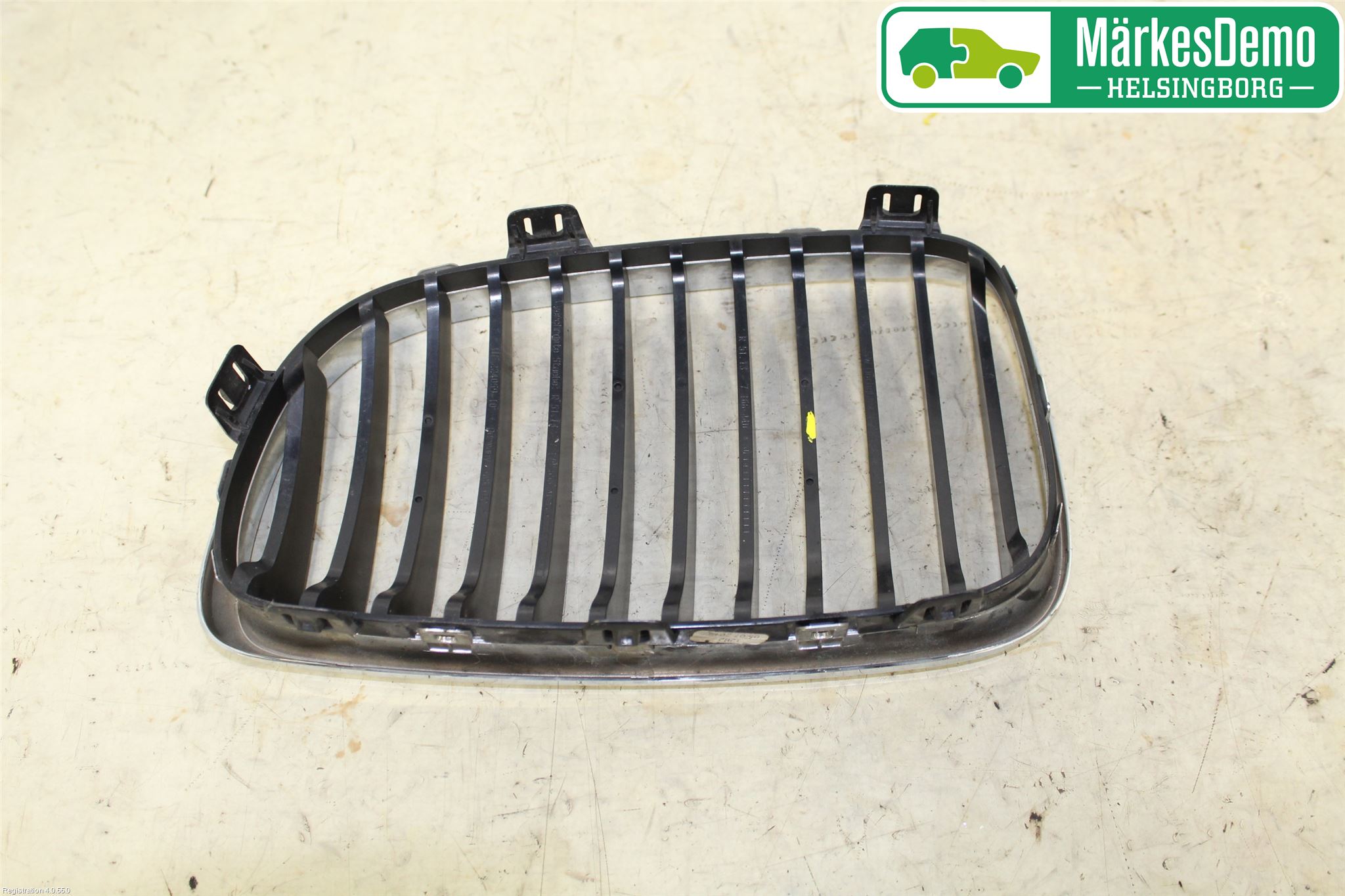 BMW 1 E87/81 5D/3D 03-11 Grilldel Høyre