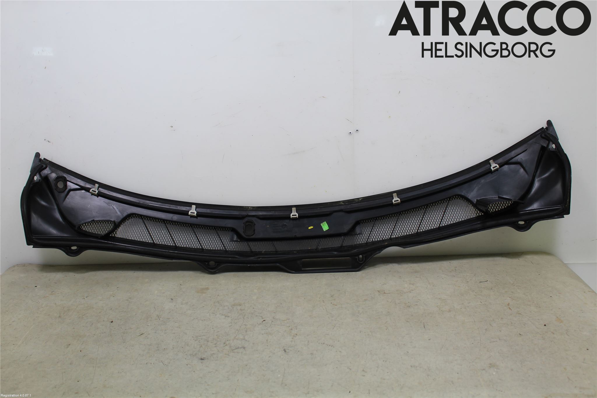 Volvo XC90 03-06 Visker Deksel-Grill-Under Frr