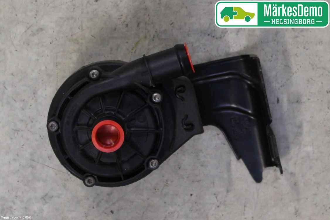 Volkswagen VW PASSAT 15-19 Varme Sirkulasjonspumpe