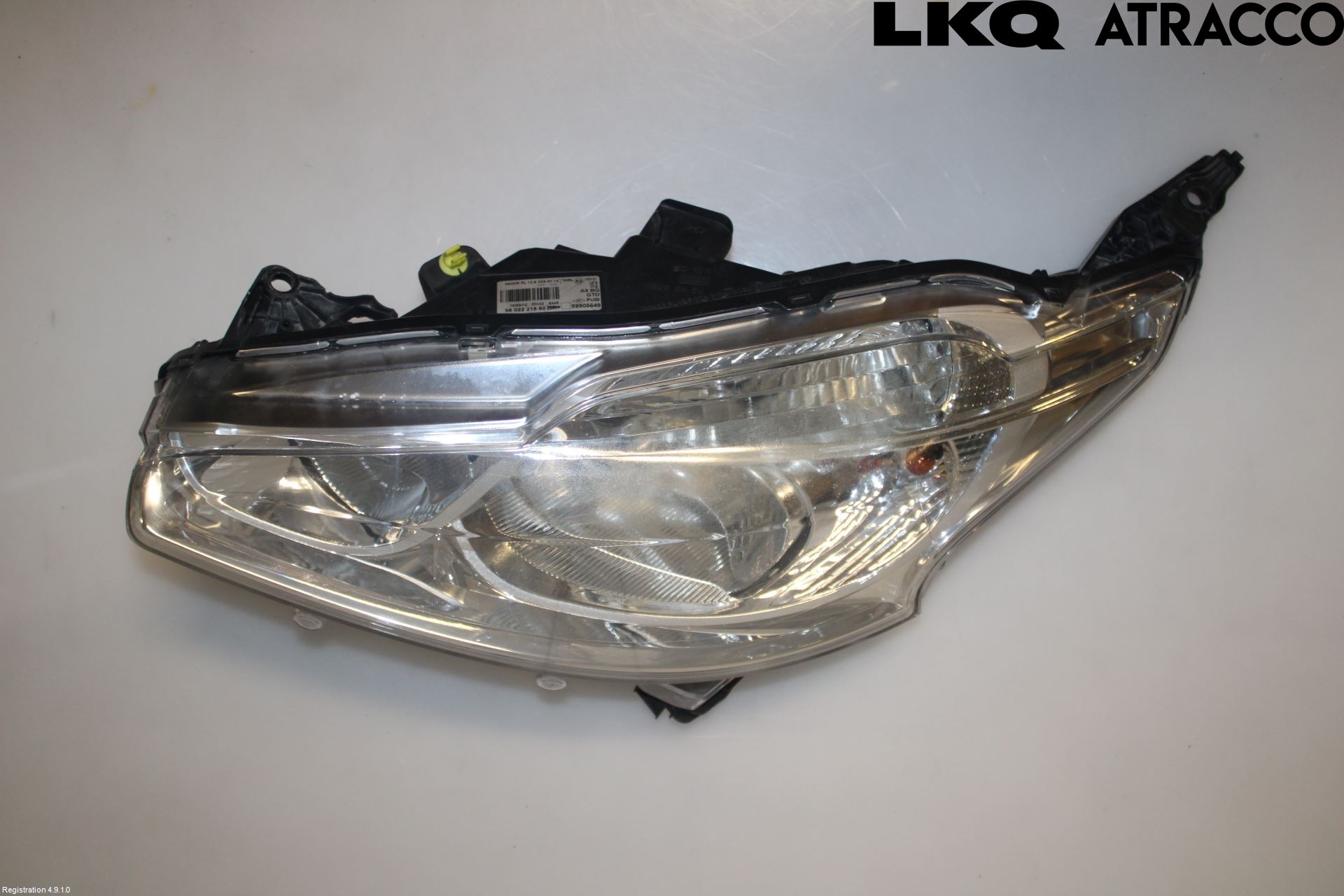 Peugeot 208 12-15 Frontlykt Venstre