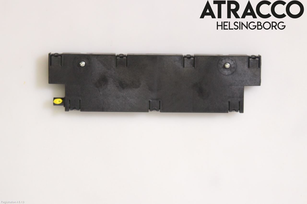 BMW 5 F10/F11/F18 09-17 Stereo Antenneforsterker