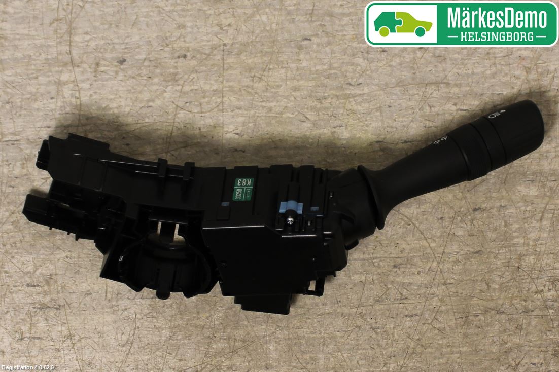 Toyota RAV4 13-18 Bryter Ratt Blinklys - Lys
