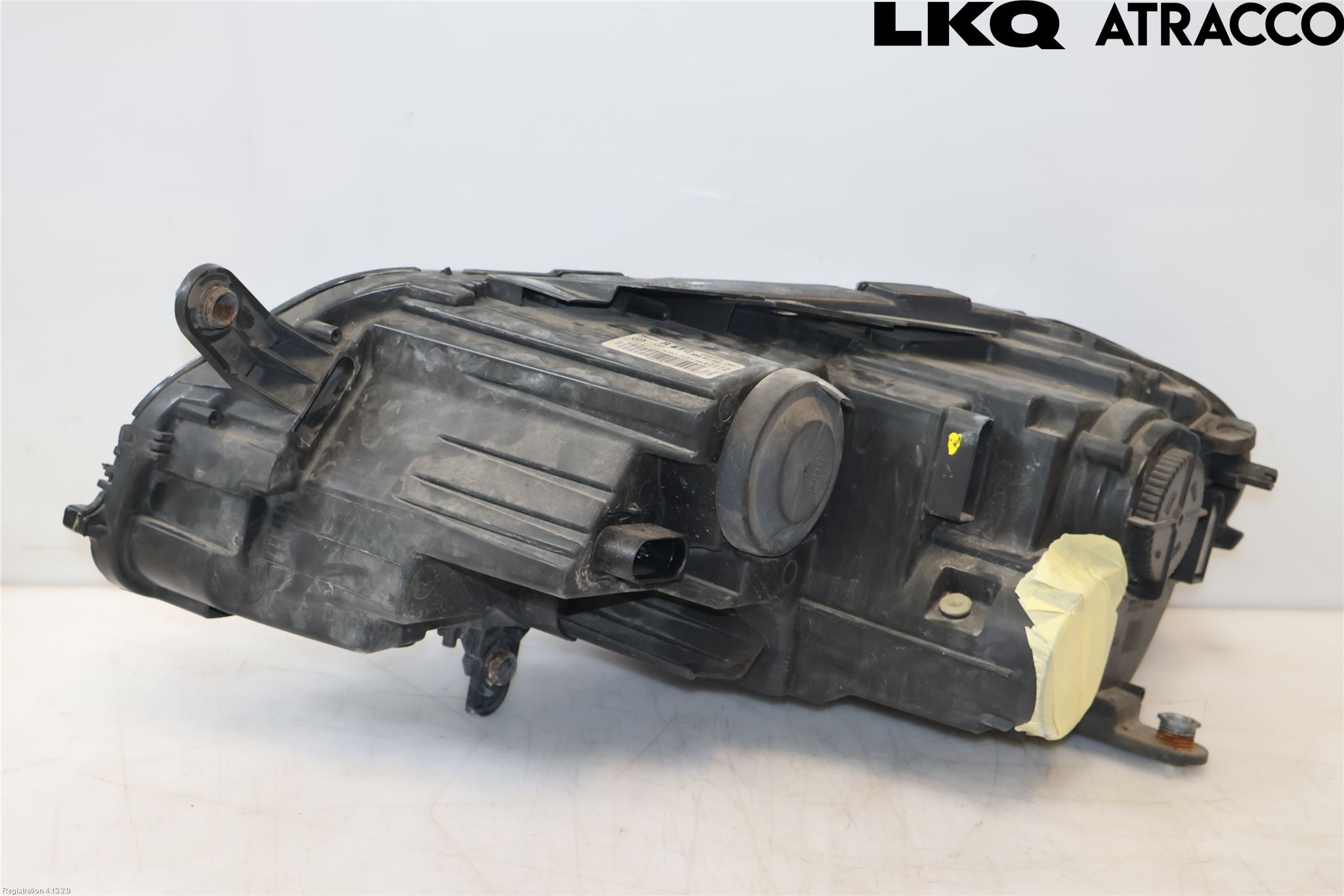 Volkswagen VW PASSAT 11-14 Frontlykt Høyre