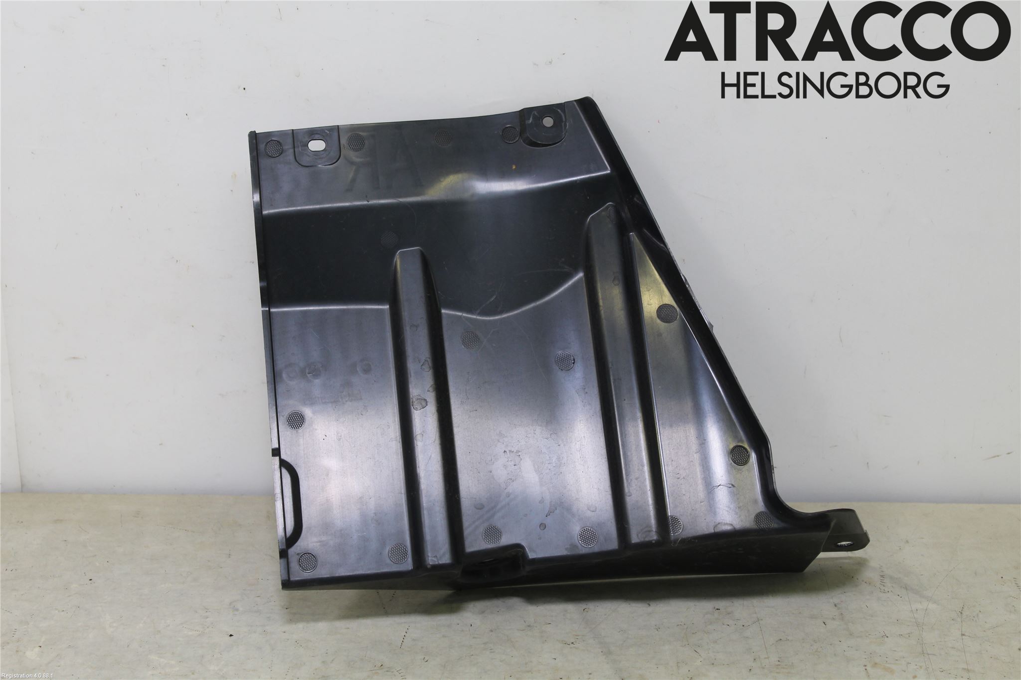 Toyota AYGO X AB70 22- Bunnplate U Motor-Gear-Dørk
