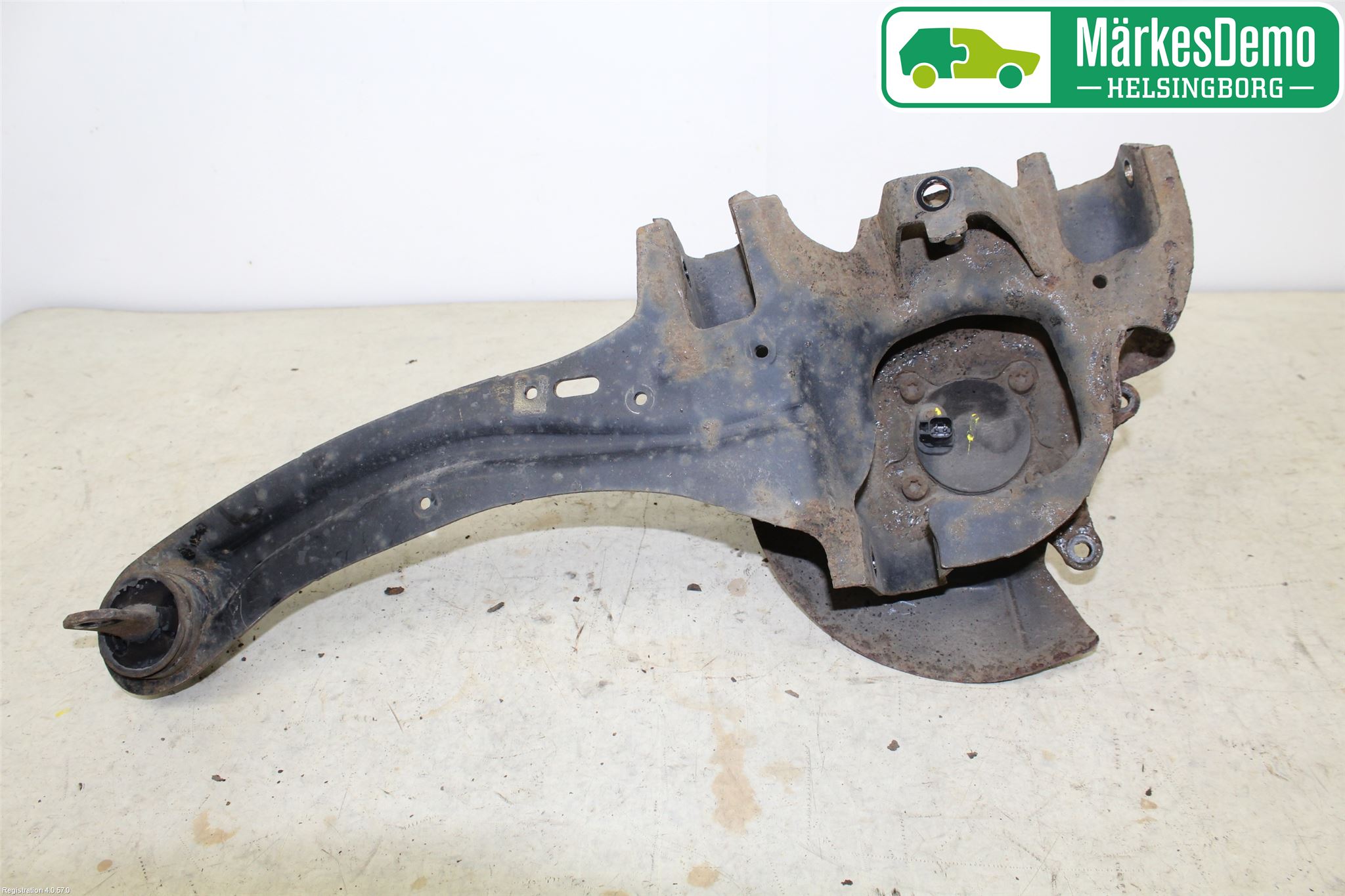 Mazda 5 10-18 Bærearm Bak Venstre