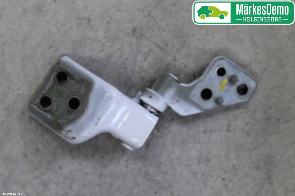 Peugeot PARTNER 08-15 Bakluke Hengsel Venstre