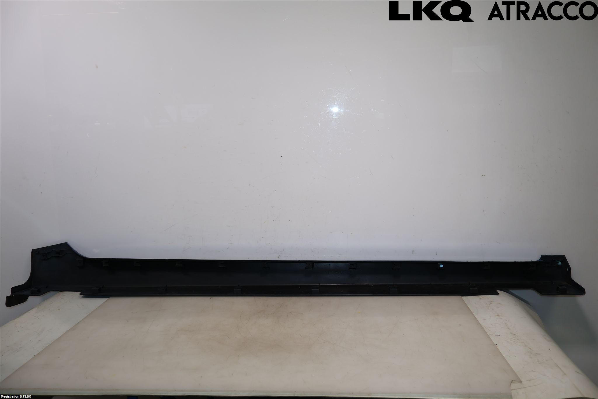 Hyundai IONIQ AE 17-22 Kanalskjørt Venstre