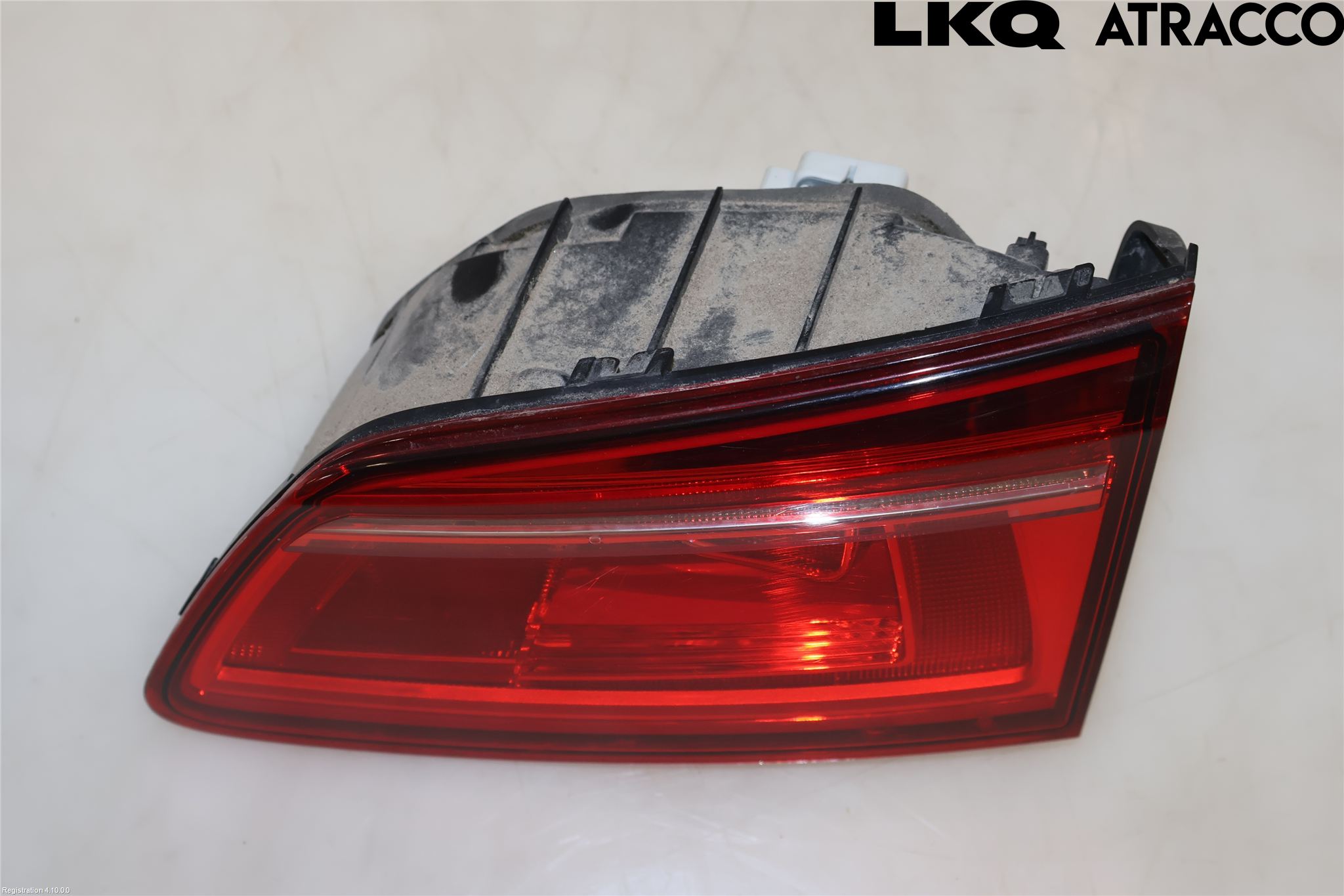 Volkswagen VW GOLF SPORTSVAN 15-20 Baklykt Høyre  På Luke(Indre)