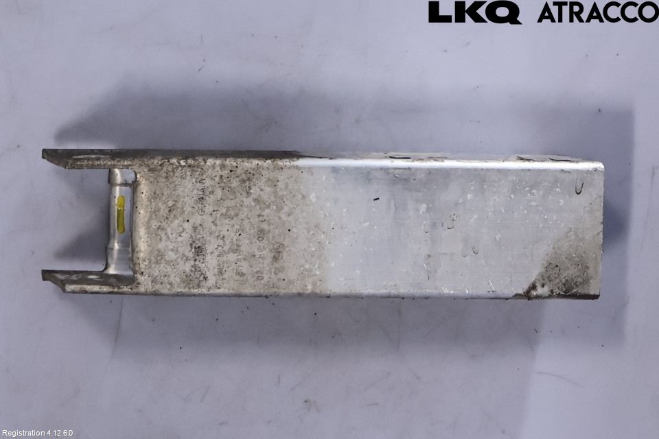 Audi A6/S6     05-11 Støtfanger Bak Feste