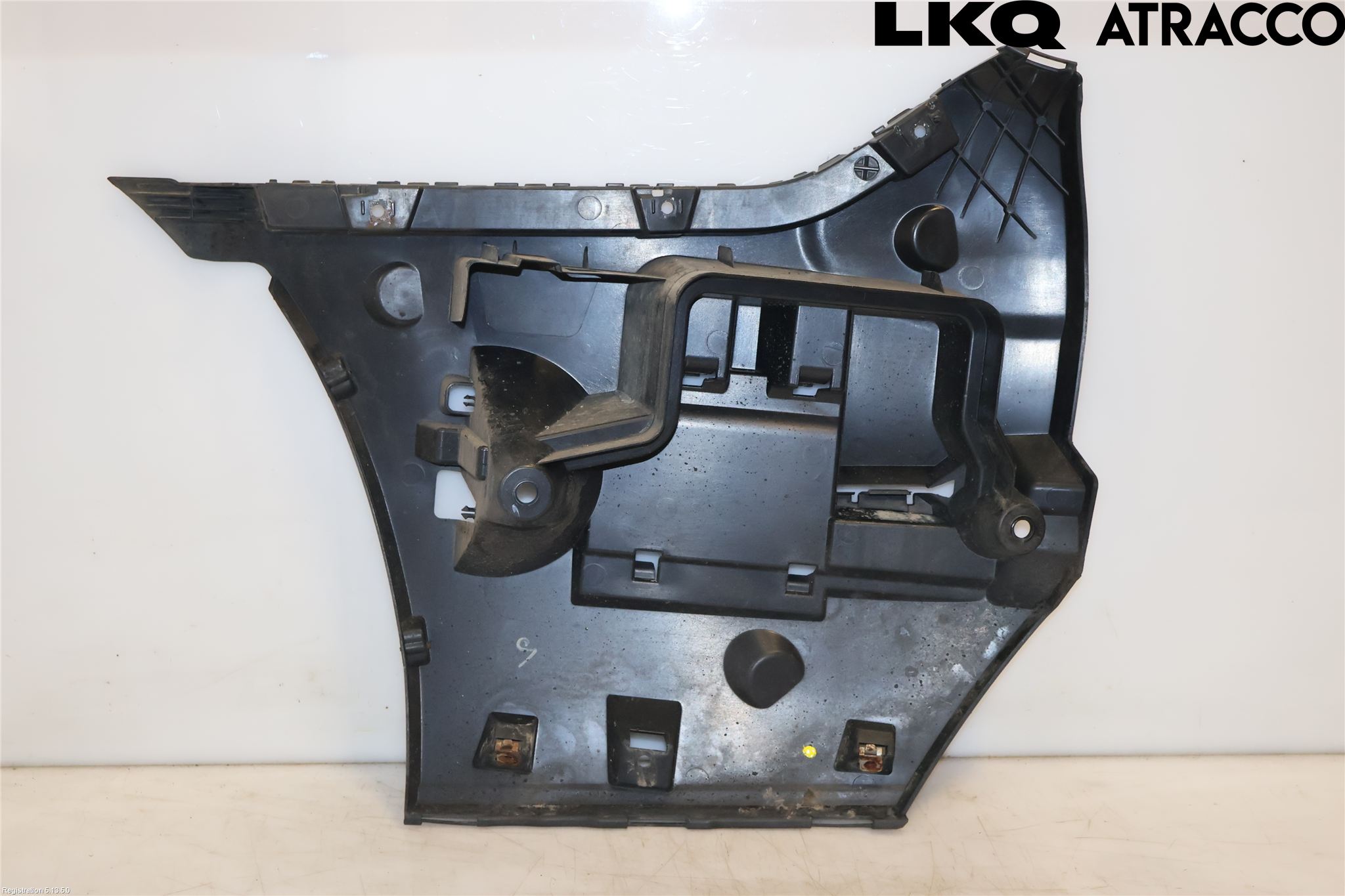BMW 5 F10/F11/F18 09-17 Støtfangerfeste Bak Høyre