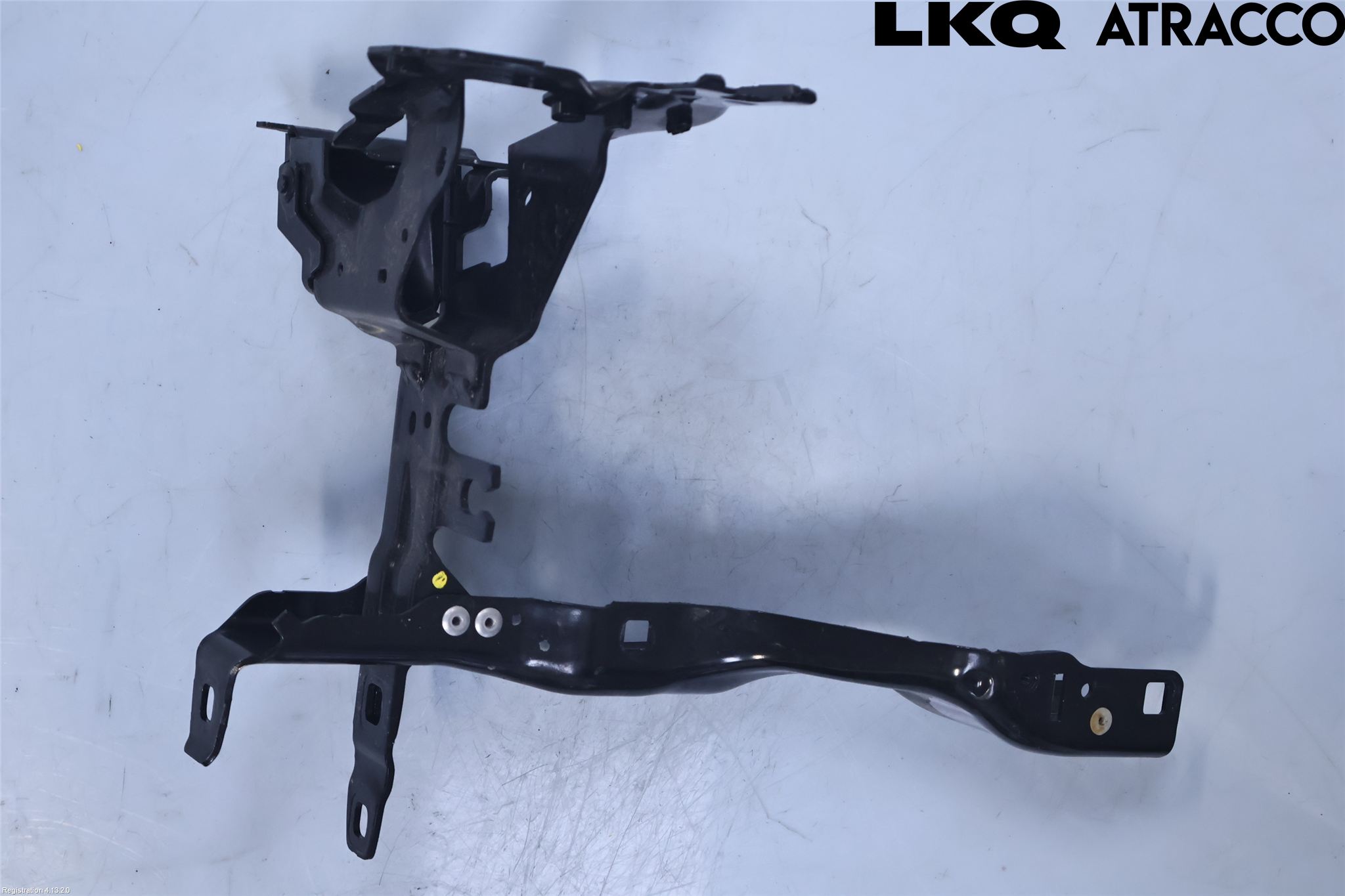 BMW 5 G30/G31/F90 17-23 Frontlykt Holder-Feste