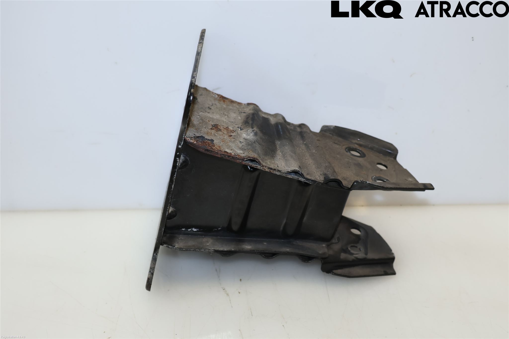 Audi A3/S3 05-13 Støtfanger Foran Feste