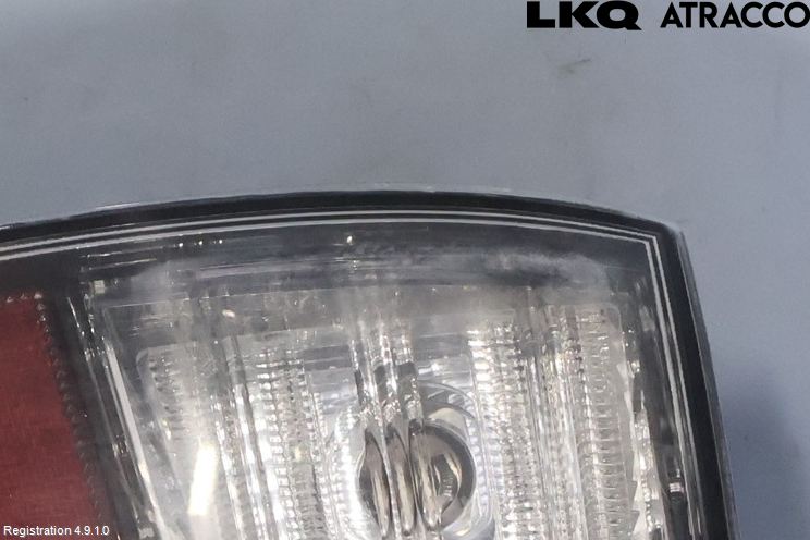 Toyota PRIUS (ZVW50) 16-21 Baklykt Venstre