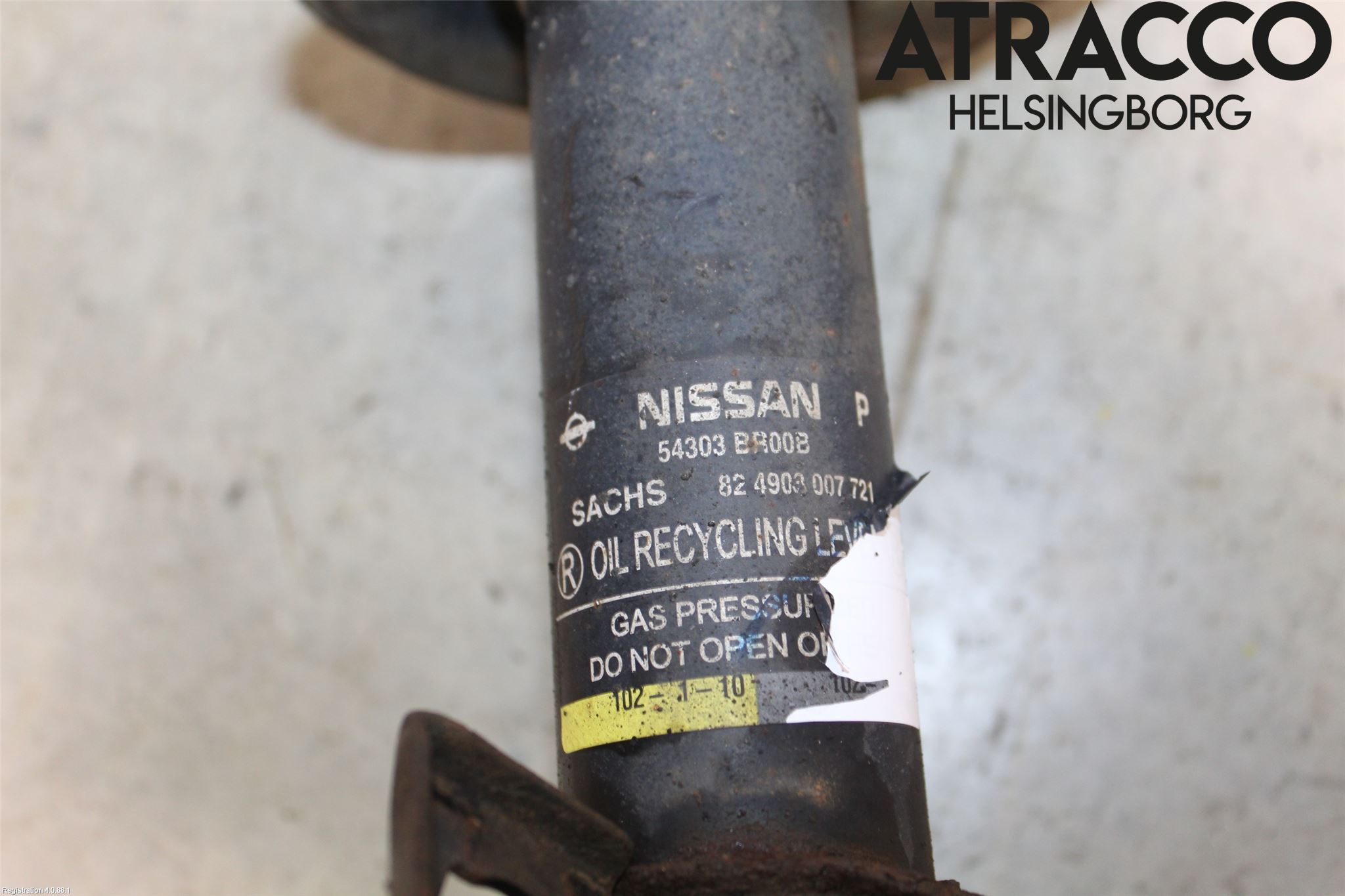 Nissan QASHQAI 10-14 Fjærbein Foran Venstre
