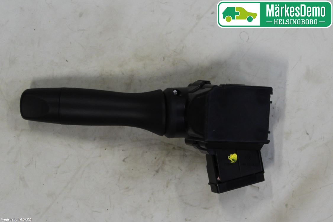 Suzuki IGNIS 01-20 Bryter Ratt Visker - Spyler