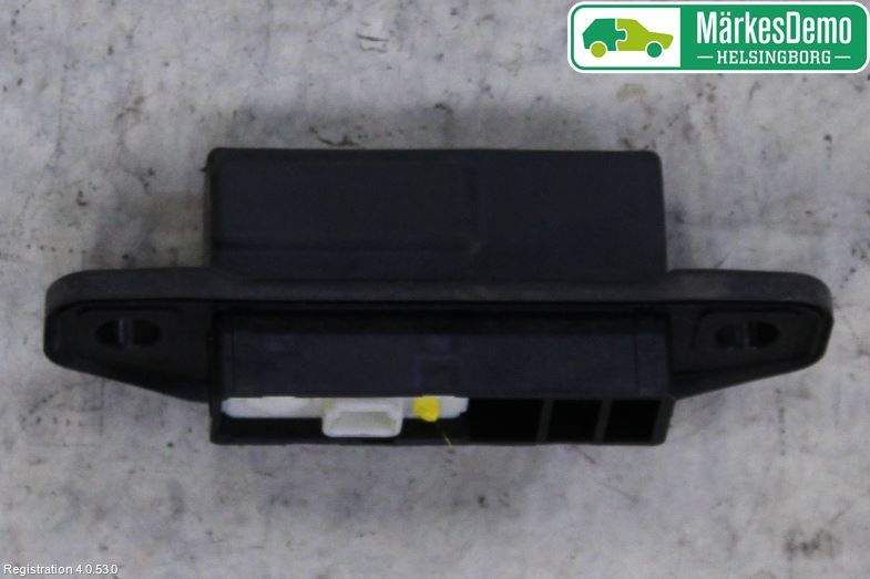 Toyota YARIS XP130 15-20 Bakluke Handtak Ytre
