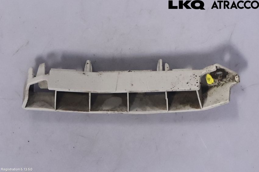 Ford FOCUS 15-18 Støtfangerfeste Foran Høyre