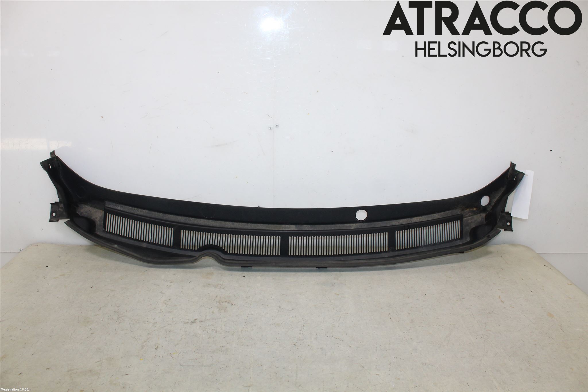 Ford TRANSIT/TOURNEO COURIER 13-23 Visker Deksel-Grill-Under Frr