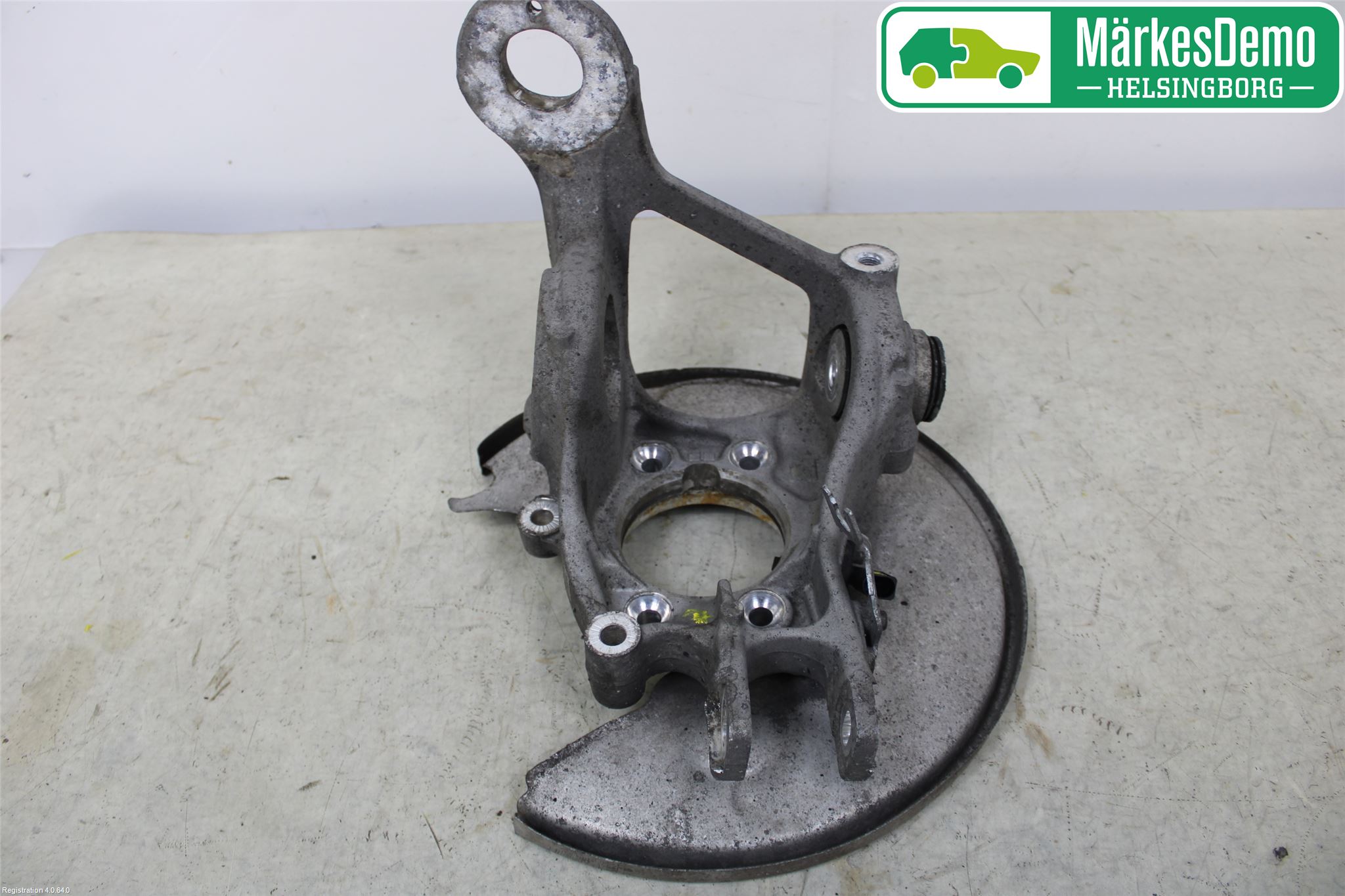 Audi A4 12-15 Spindel Vb