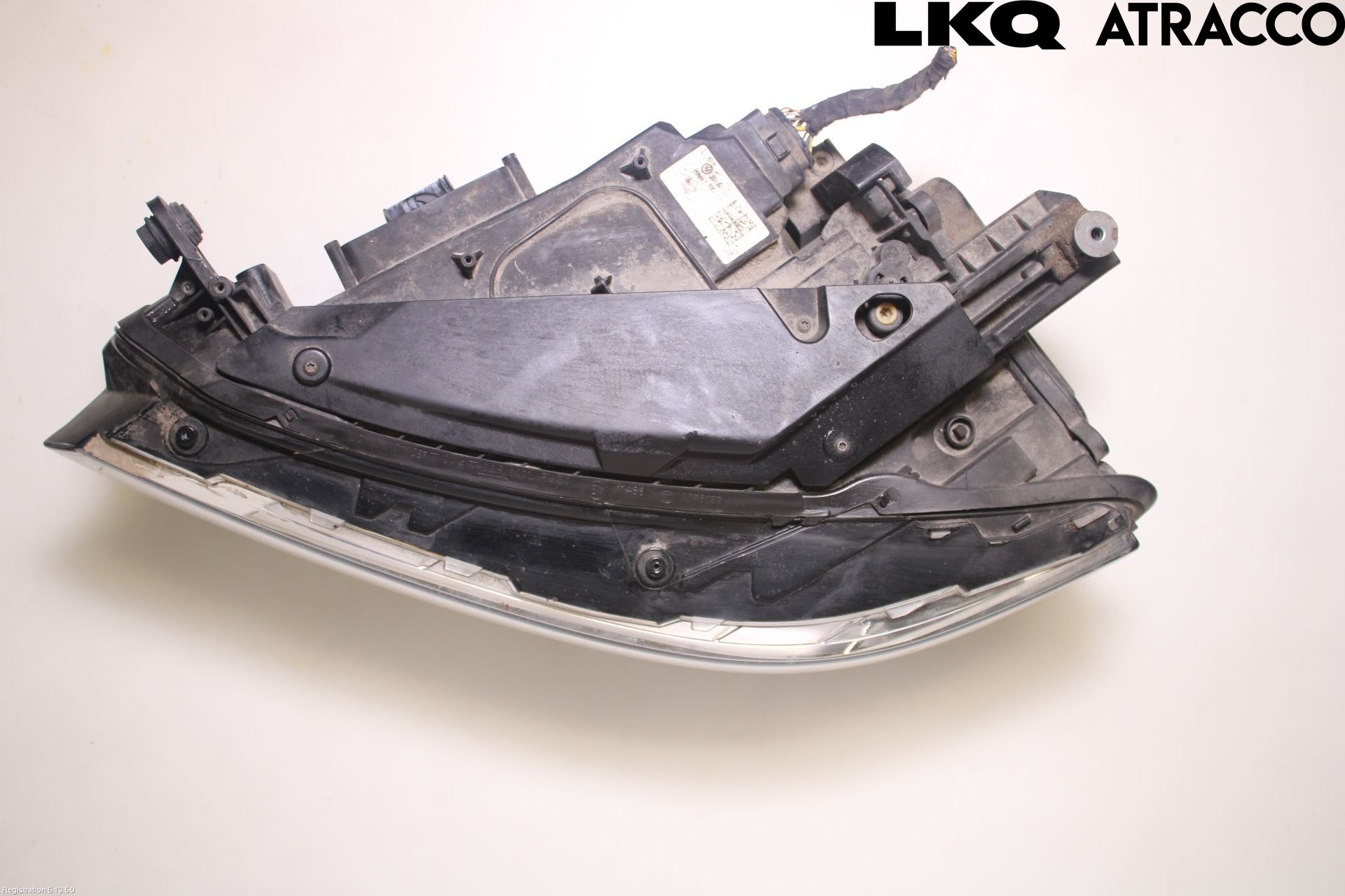 Volkswagen VW PASSAT 15-19 Frontlykt Venstre