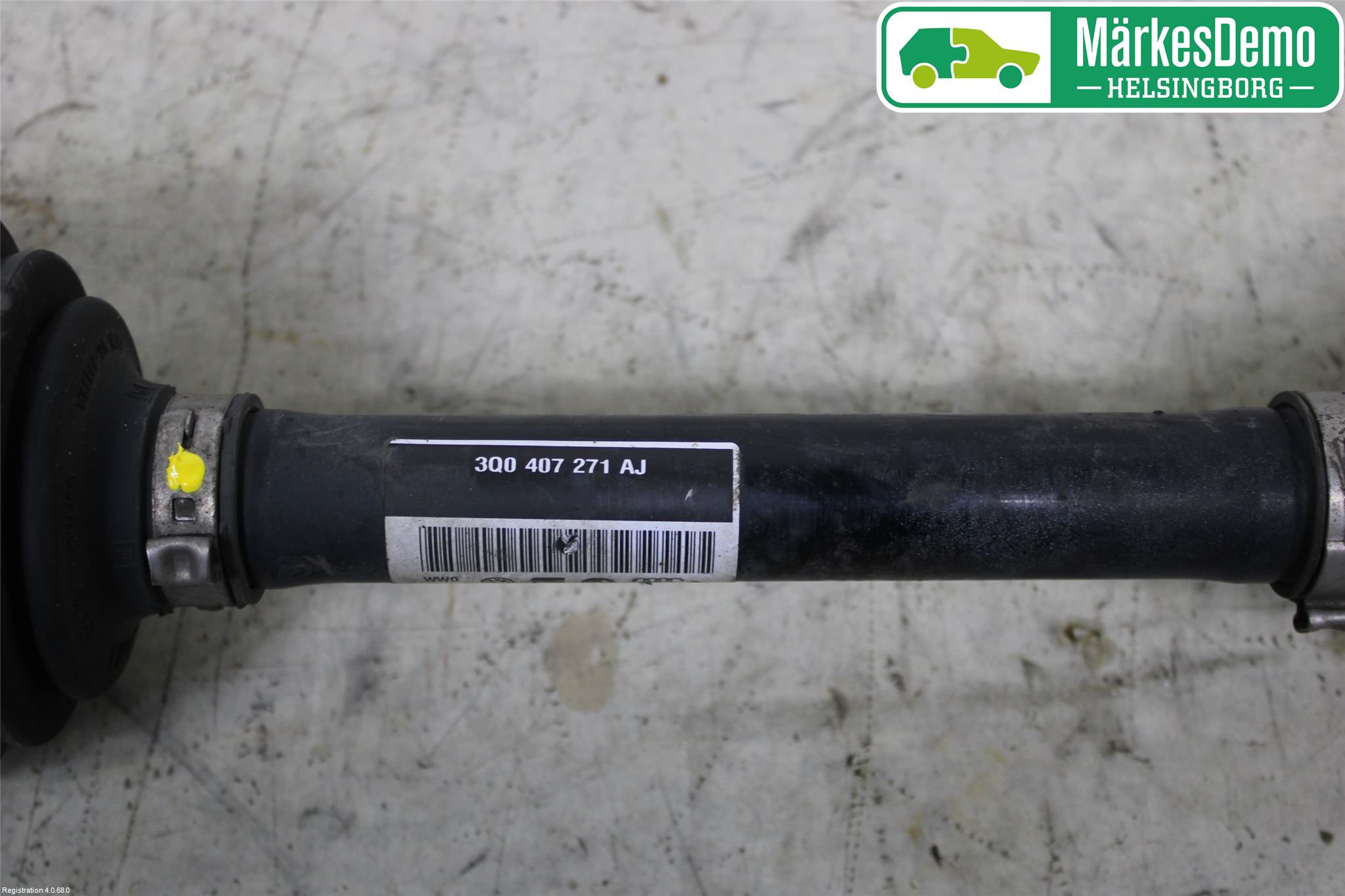 Volkswagen VW PASSAT 15-19 Drivaksel Foran Kompl Venstre