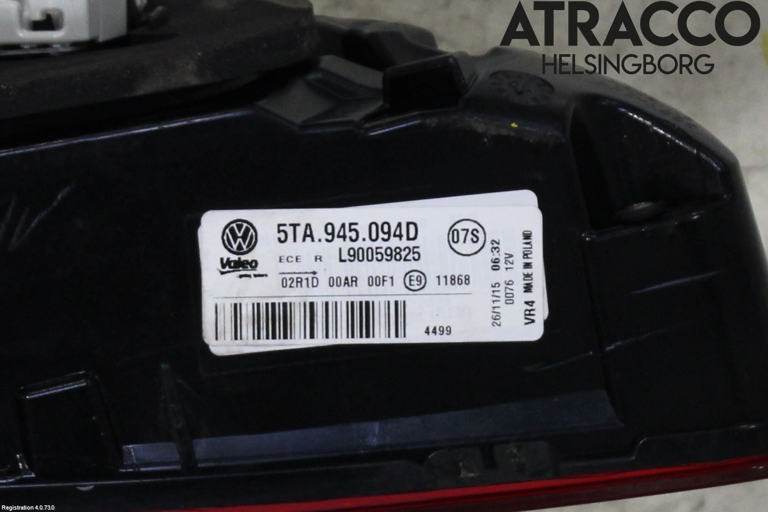 Volkswagen VW TOURAN 16- Baklykt Høyre  På Luke(Indre)