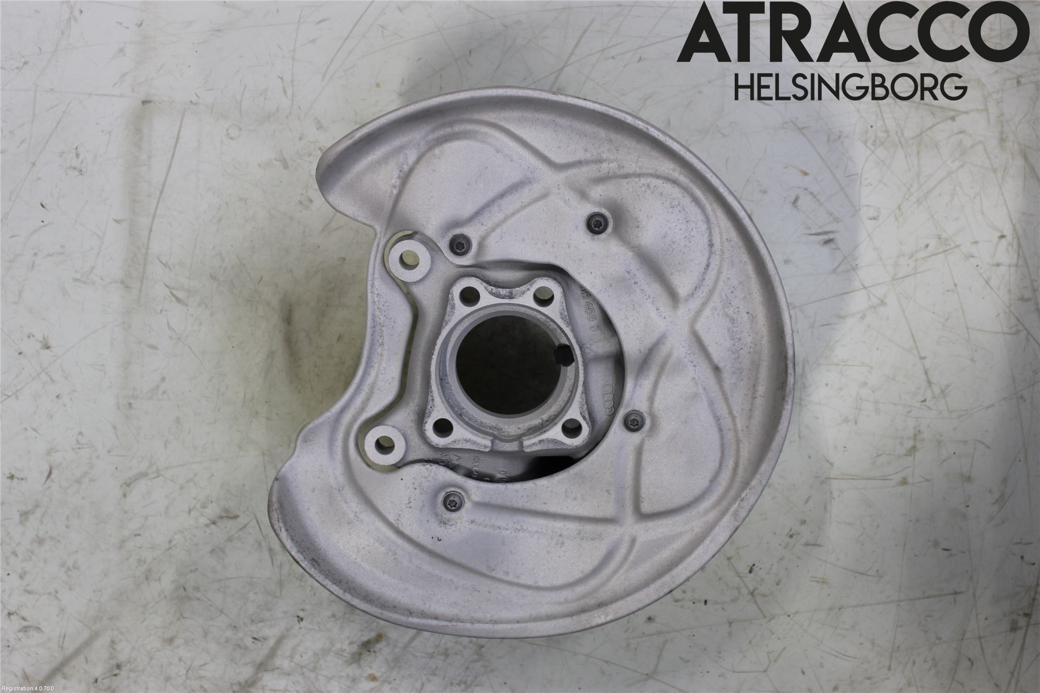 Audi A4/S4 B9 16-19 Spindel Vb