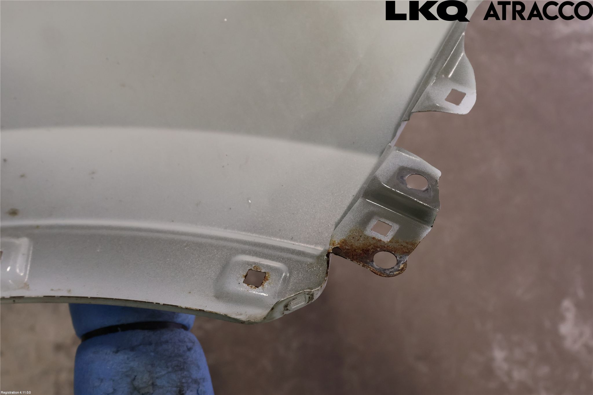 Kia SPORTAGE (QL) 16-21 Skjerm Foran Venstre