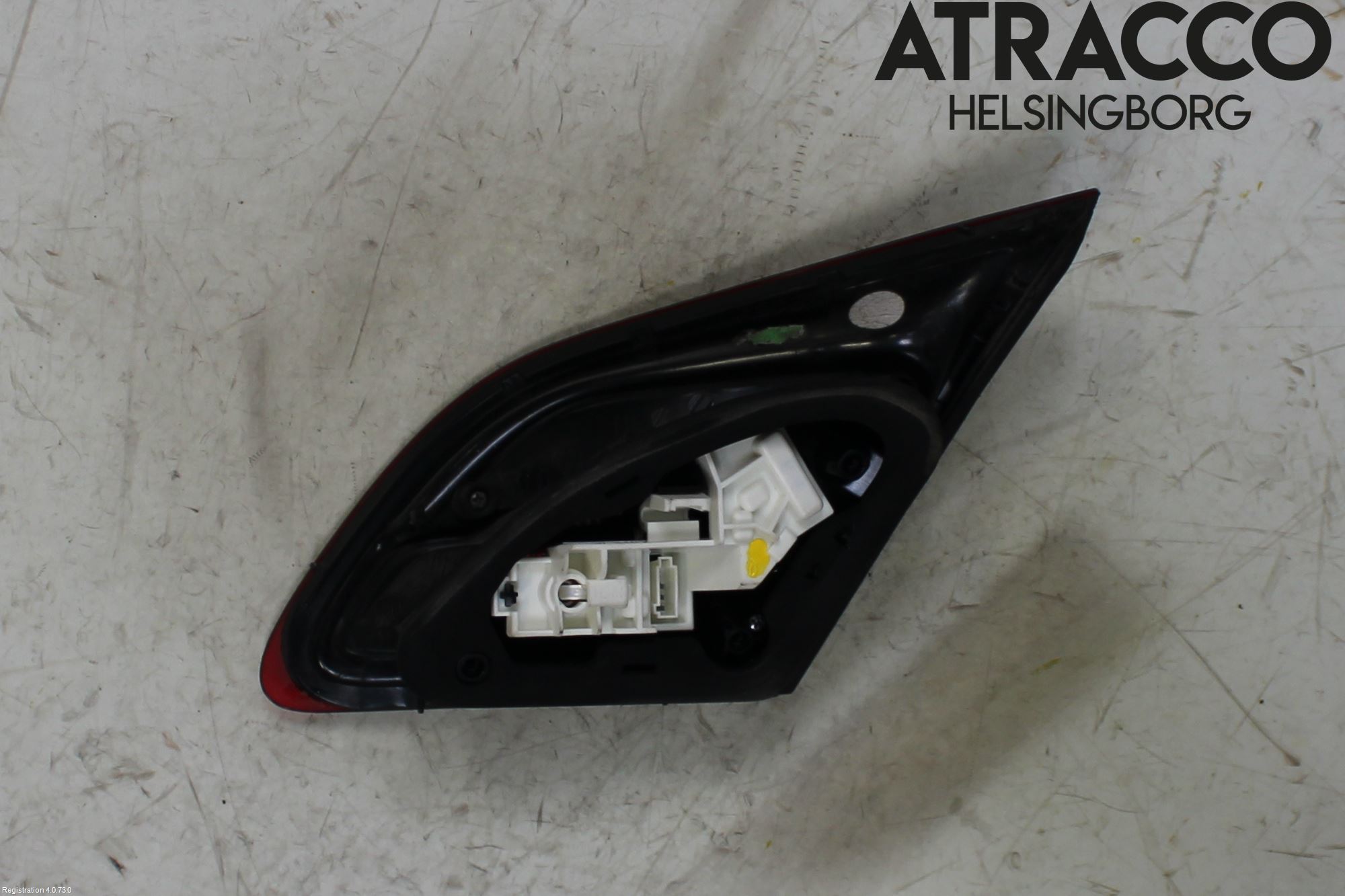 Opel ASTRA J 10-15 Baklykt Venstre  På Luke(Indre