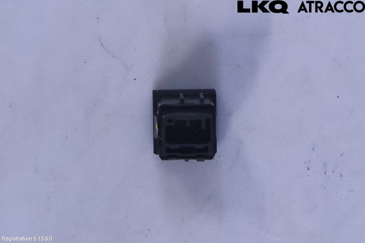 Toyota RAV4 19- Bryter Drivstoff Tankluke