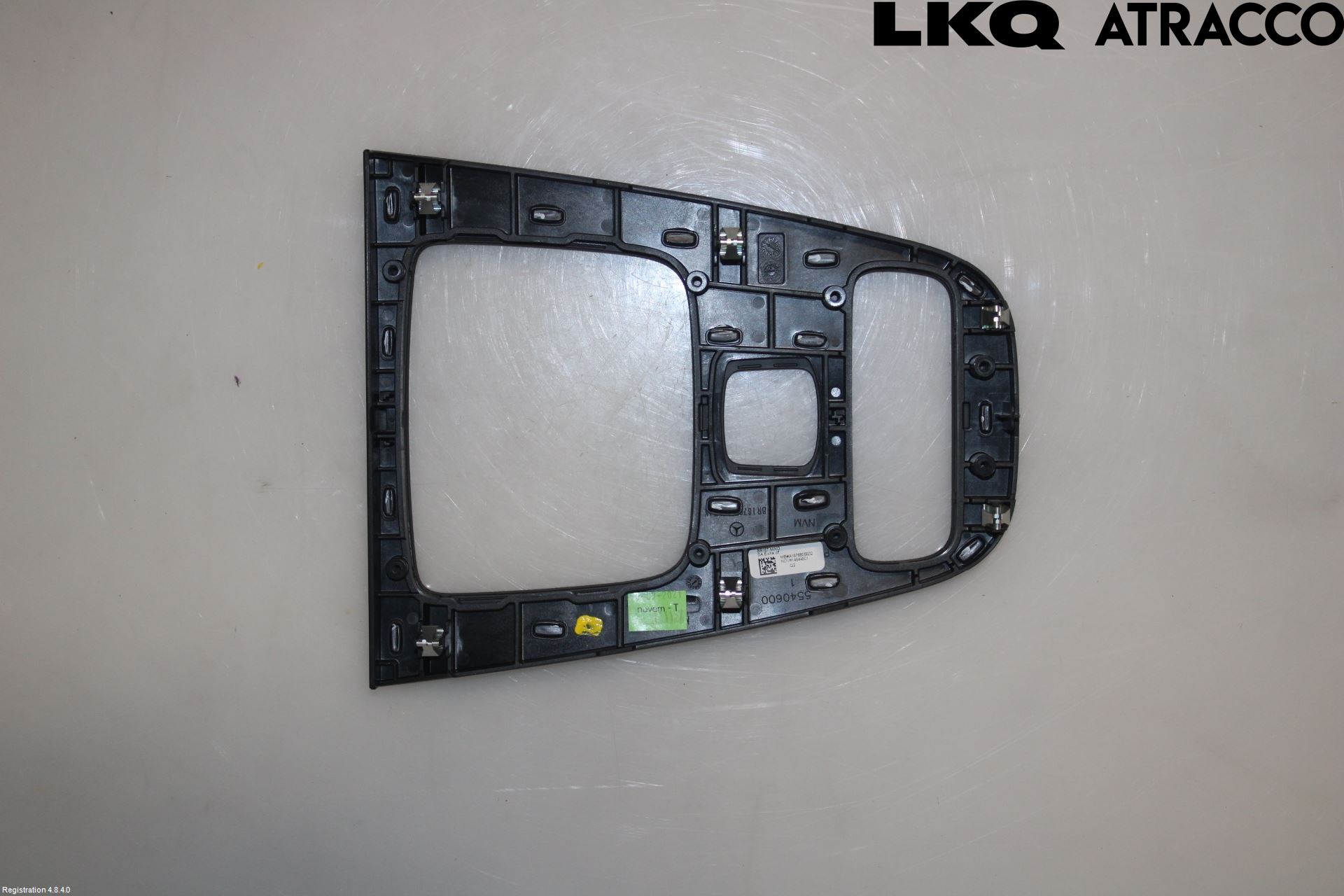 Mercedes-Benz MB GLE-KLASS (W167/V167/C167) 19- Instrumentkonsoll Midt