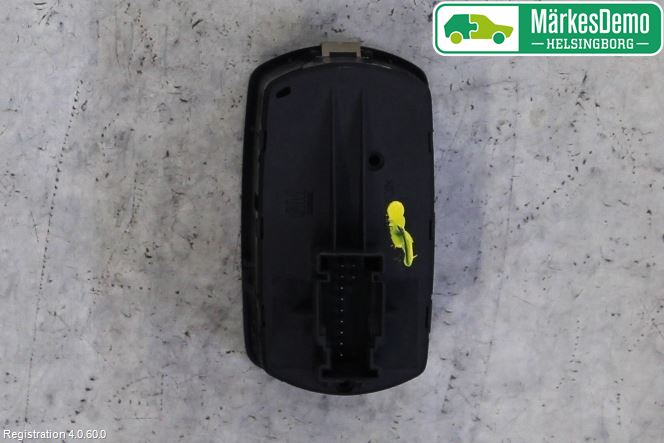 Opel CORSA E 15-19 Bryter Vindusheis