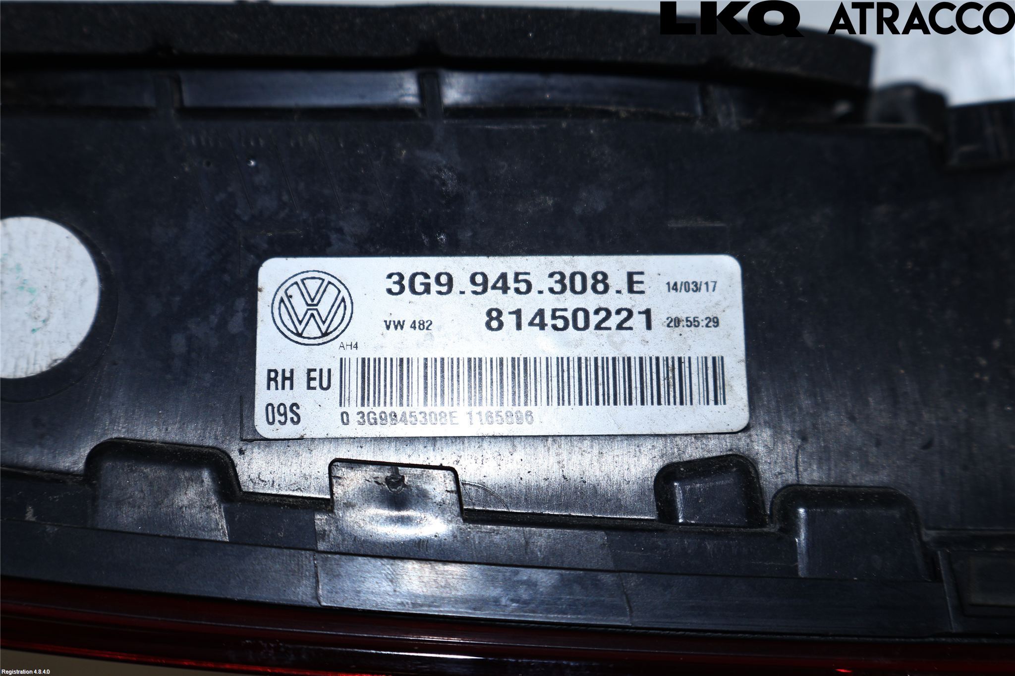 Volkswagen VW PASSAT 15-19 Baklykt Høyre  På Luke(Indre)