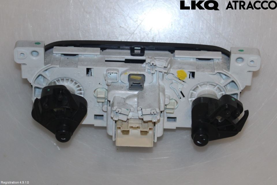 Dacia DOKKER 13- Varmeapparat Panel(Regulering)
