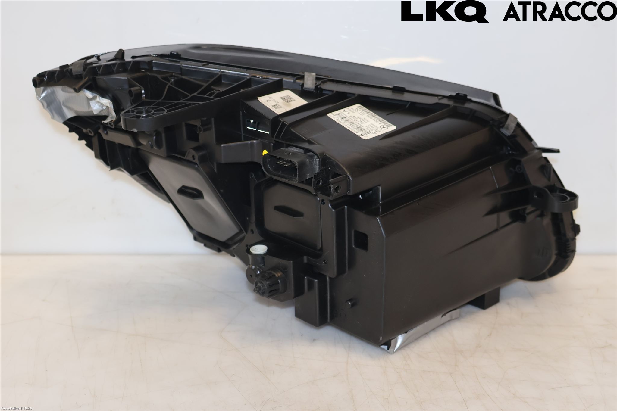 Mercedes-Benz MB C-KLASS (W205) 14-21 Frontlykt Venstre