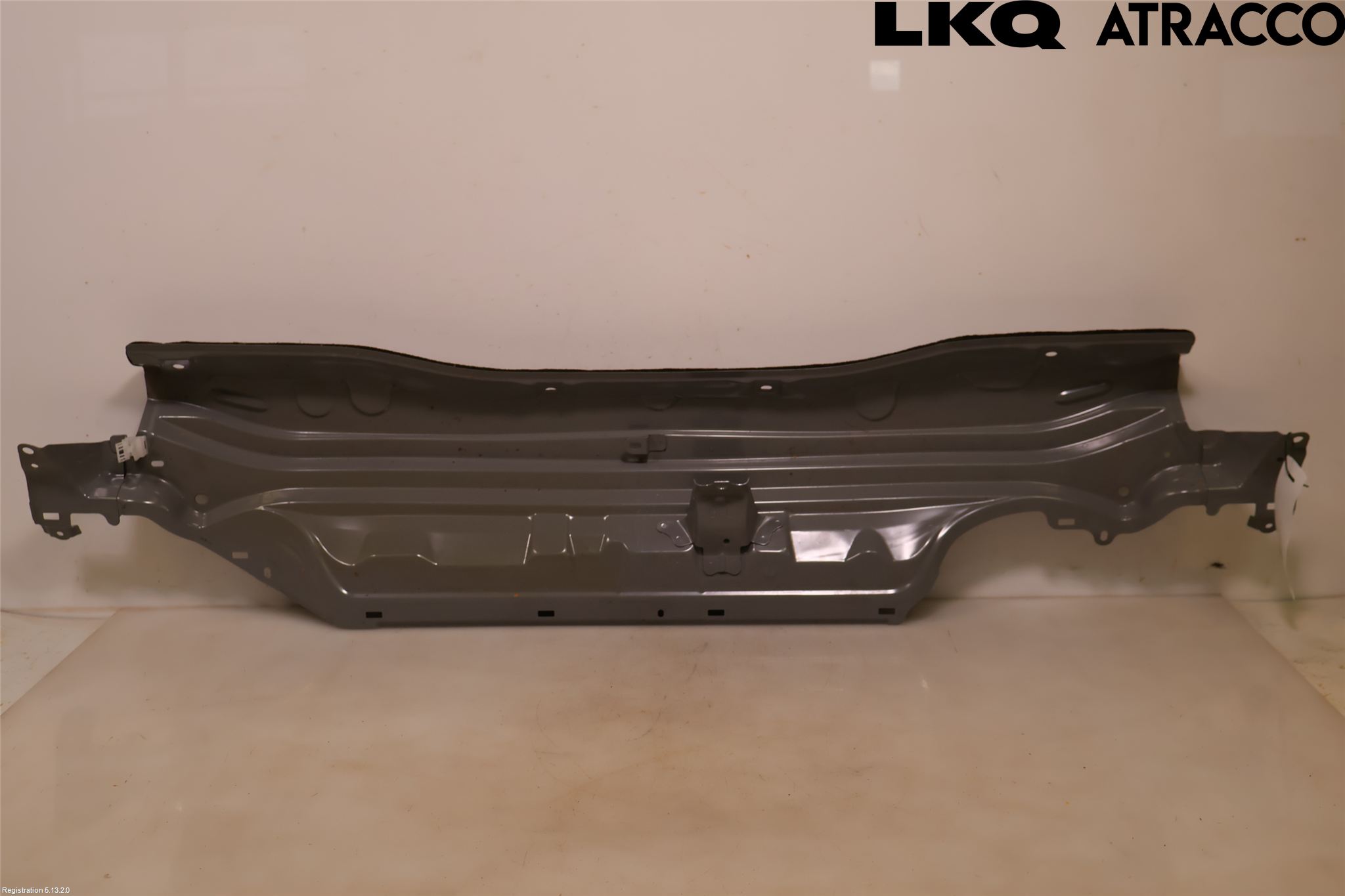Toyota YARIS XP21 20- Visker Deksel-Grill-Under Frr