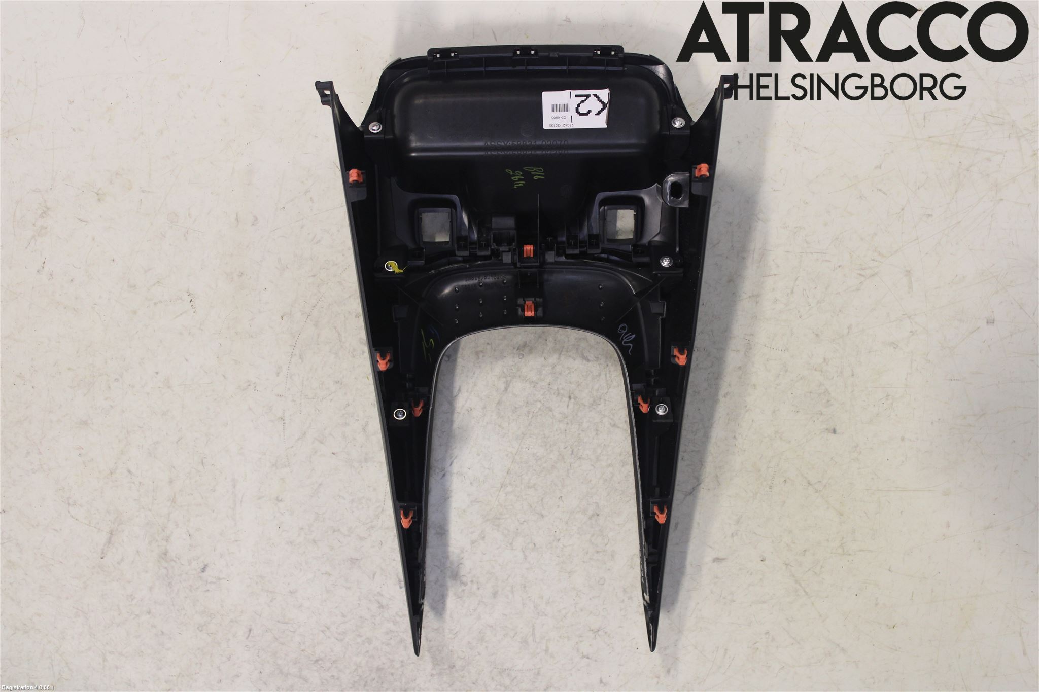 Toyota COROLLA 19- Instrumentkonsoll Midt