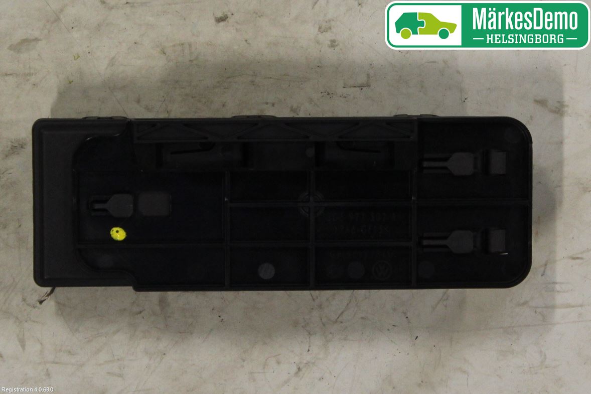 Volkswagen VW PASSAT 15-19 Styreenhet Bakluke