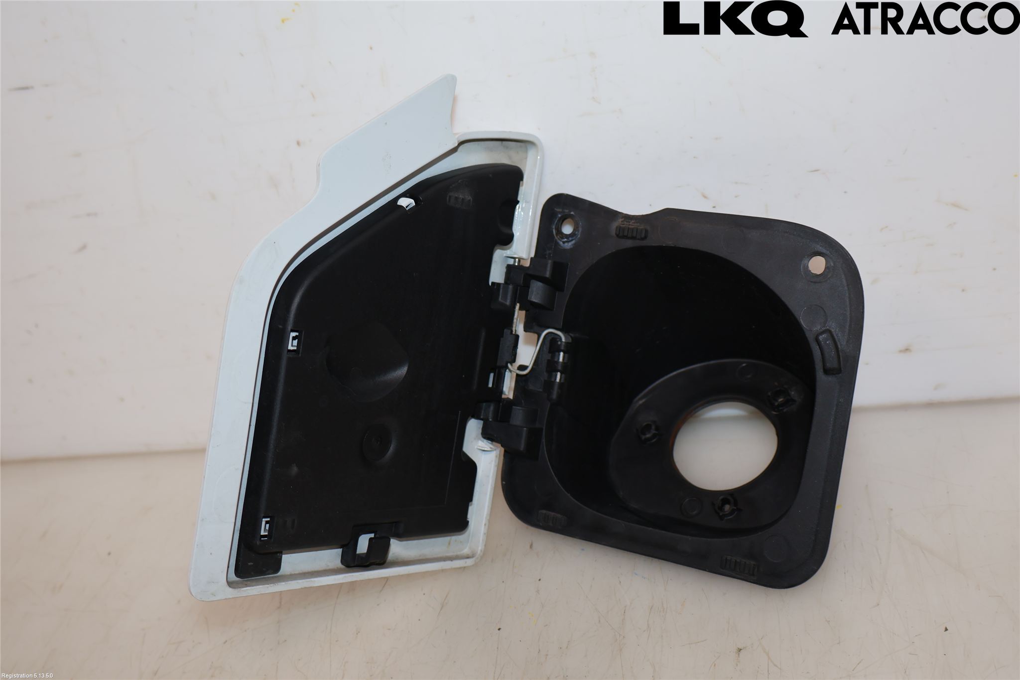 Nissan NV400 12-24 Drivstoff Tankluke