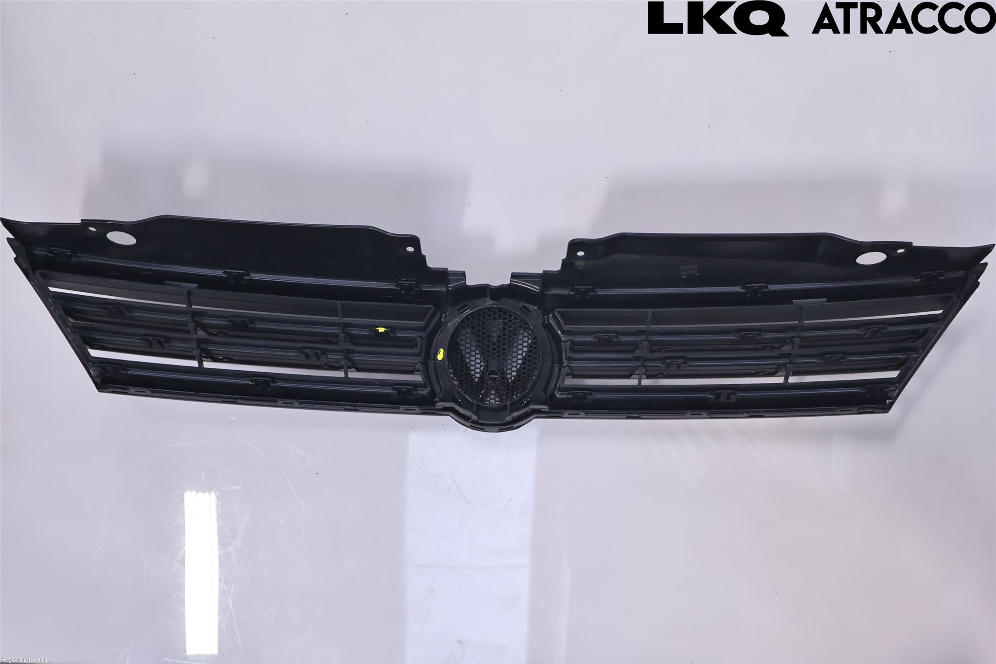 Volkswagen VW JETTA VI 11- Grill Komplett