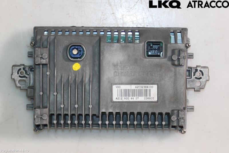 Mercedes-Benz MB E-KLASS (W212) 09-16 Multifunktionsdisplay