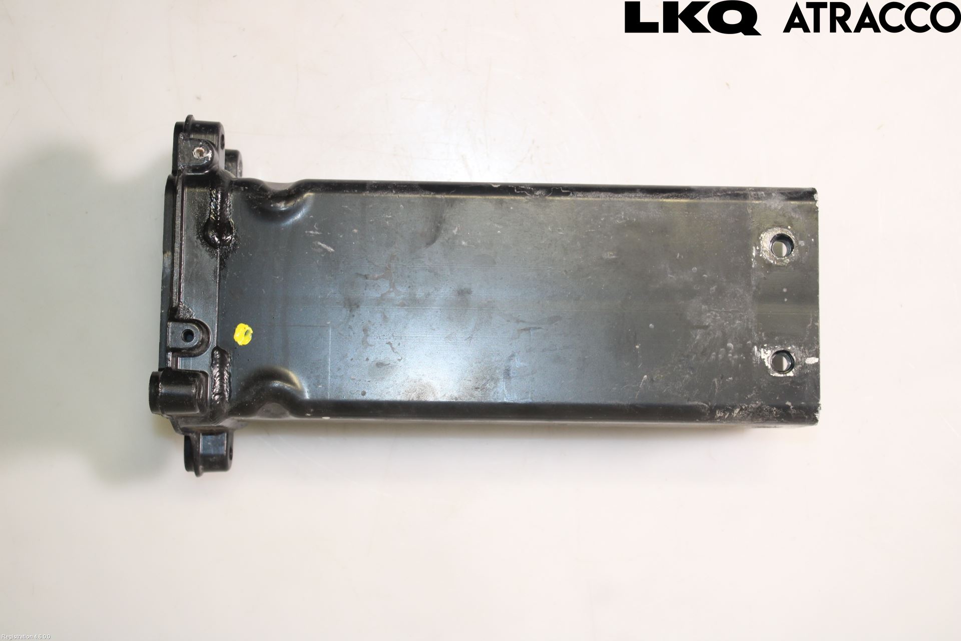 Audi A8/S8 4H 10-17 Støtfanger Foran Feste